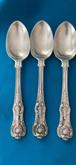 6 ασημένια κουταλάκια με σχέδια.vintage (όλα)