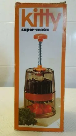 VINTAGE ΚΟΠΤΙΚΟ ΜΗΧΑΝΗΜΑ ΛΑΧΑΝΙΚΟΝ KITTY SUPER MATIC ΤΟΥ 70' -Είδη Οικιακής Χρήσης 4b2883af3d285d32d2552978bb0bdf442ab8aa91 xl
