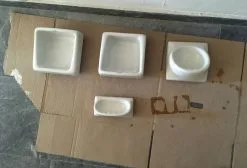 Aξεσουαρ μπάνιου πορσελάνινα 4τεμαχια λευκα