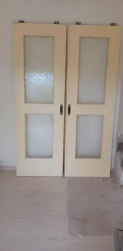 2 Συρόμενες πόρτες με την κάσα τους