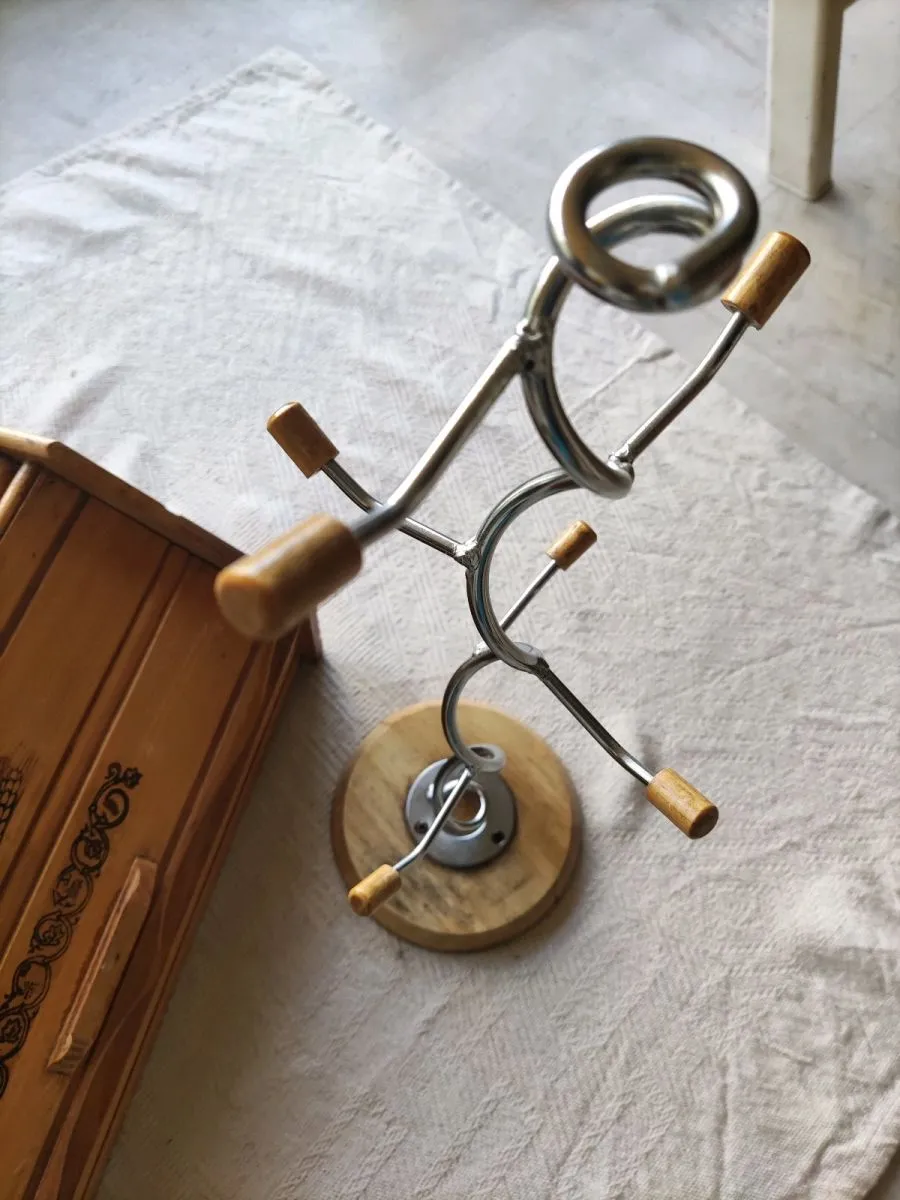 10 ευρώ μαζί κουτί φύλαξης μήκος 42, πλάτος 30, ύψος 18 κ βάση για κούπες υ 46 π 18 διάμετρος στη βάση 15 σε πολύ καλή κατάσταση και τα δύο. 5 10 ευρώ μαζί κουτί φύλαξης μήκος 42, πλάτος 30, ύψος 18 κ βάση για κούπες υ 46 π 18 διάμετρος στη βάση 15 σε πολύ καλή κατάσταση και τα δύο. - Image 3