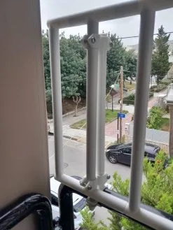 Πρόσθετα προστατευτικά κάγκελα μπαλκονιού της Protex για παιδιά -Είδη Οικιακής Χρήσης 98ff0e97b627ea93e3d61122822862623e56145f xl