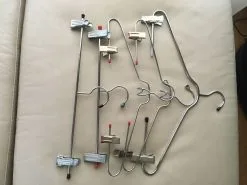 (20) Διάφορες μεταλλικές κρεμάστρες