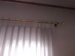 2 ΚΟΥΡΤΙΝΟΒΕΡΓΕΣ ΠΤΥΣΣΟΜΕΝΕΣ ΧΡΥΣΕΣ