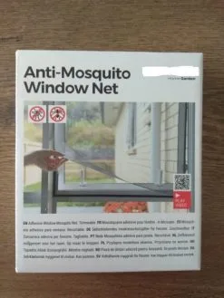 Αυτοκόλλητη κουνουπιέρα για το παράθυρο InnovaGoods