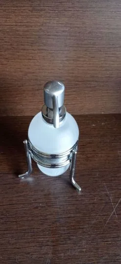 Dispenser υγρού σαπουνιού επικαθήμενο